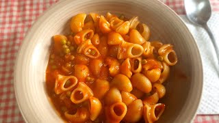 Pasta con piselli al sugo [upl. by Couhp]