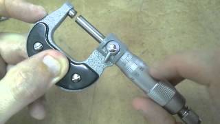 Using a Micrometer  IGCSE Physics [upl. by Aznaed591]