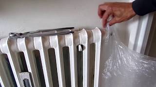 Comment purger un radiateur méthode simple [upl. by Nnyw]