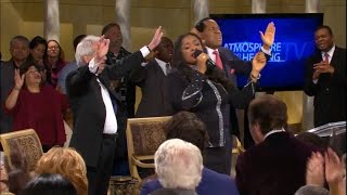 SINACH PASTOR BENNY HINNS STUDIO CALIFORNIA [upl. by Nemsaj]