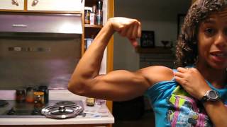 Flexing Abs and Calves 2 And what I eat [upl. by Llenram]